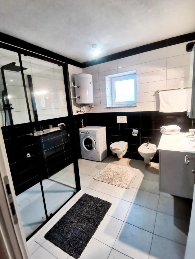 Apartment Mario Livno Esterno foto